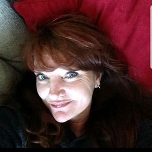 Meet your Posher, Jeannette